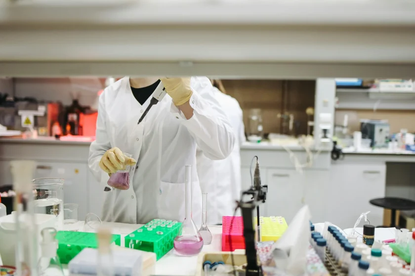 Pipetting and laboratory research work